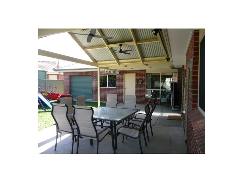 15 Privett Pl, Lavington NSW 2641