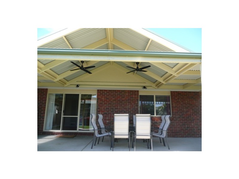 15 Privett Pl, Lavington NSW 2641