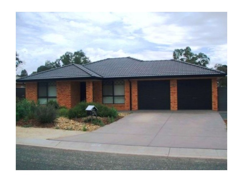 122 Hotham Circuit, Thurgoona NSW 2640