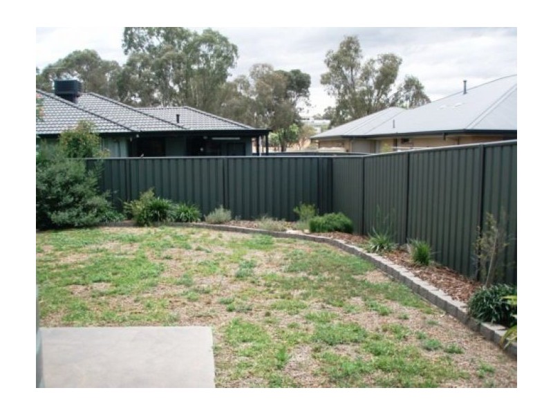 122 Hotham Circuit, Thurgoona NSW 2640