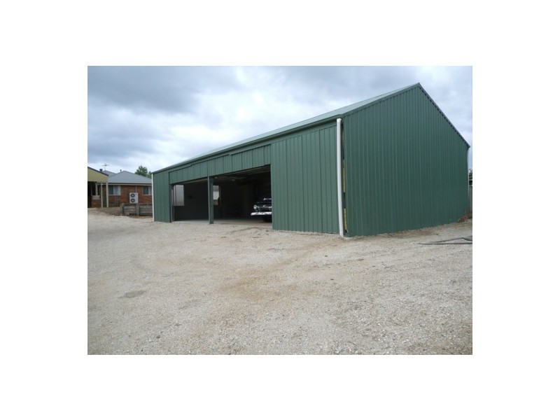 13 Foxglove St, Baranduda VIC 3691