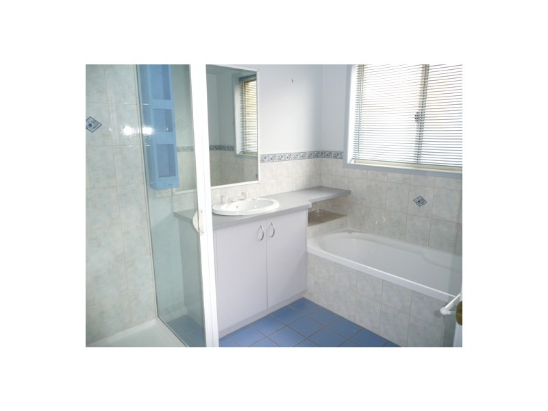 13 Foxglove St, Baranduda VIC 3691