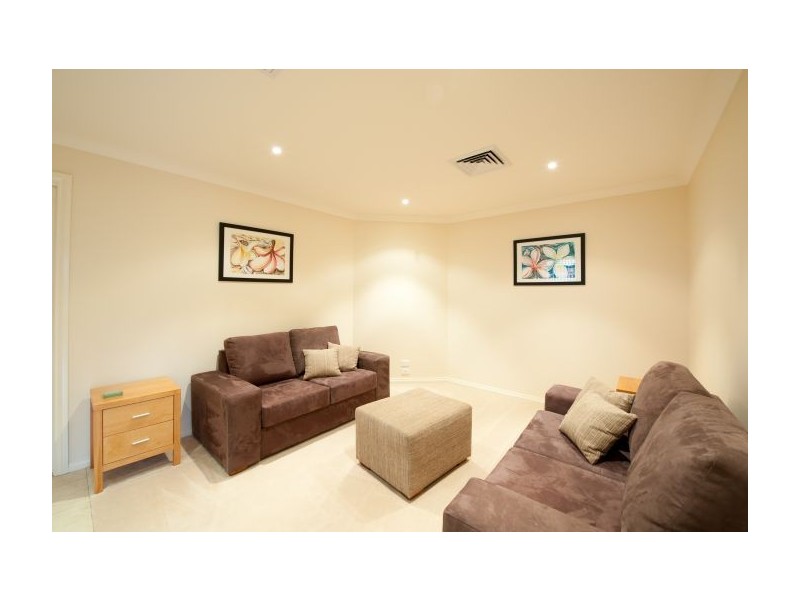 130 Hotham Circ, Thurgoona NSW 2640