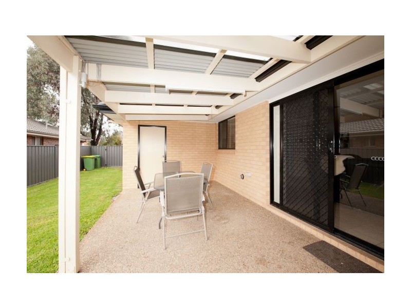 130 Hotham Circ, Thurgoona NSW 2640