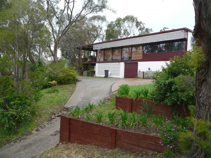 802 Delaney St, Lavington NSW 2641