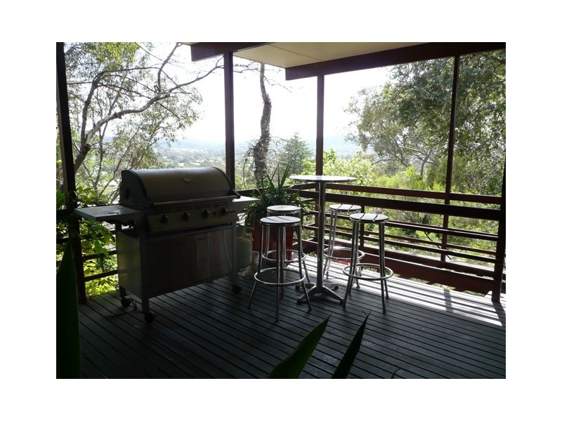 802 Delaney St, Lavington NSW 2641