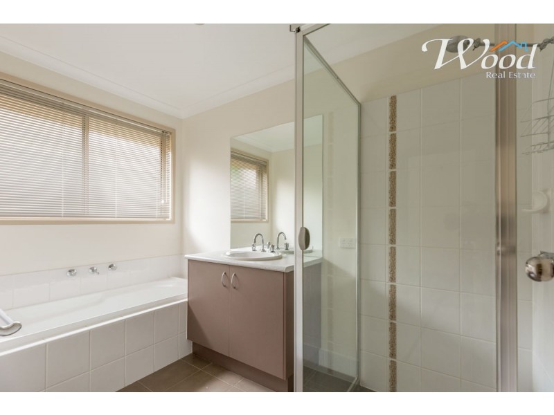 1/7 Lachlan Lane, Lavington NSW 2641