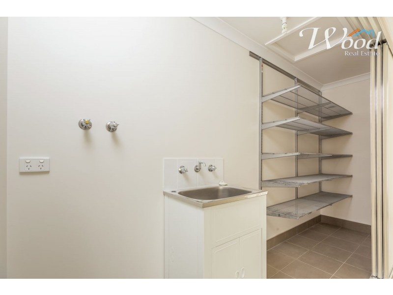 1/7 Lachlan Lane, Lavington NSW 2641