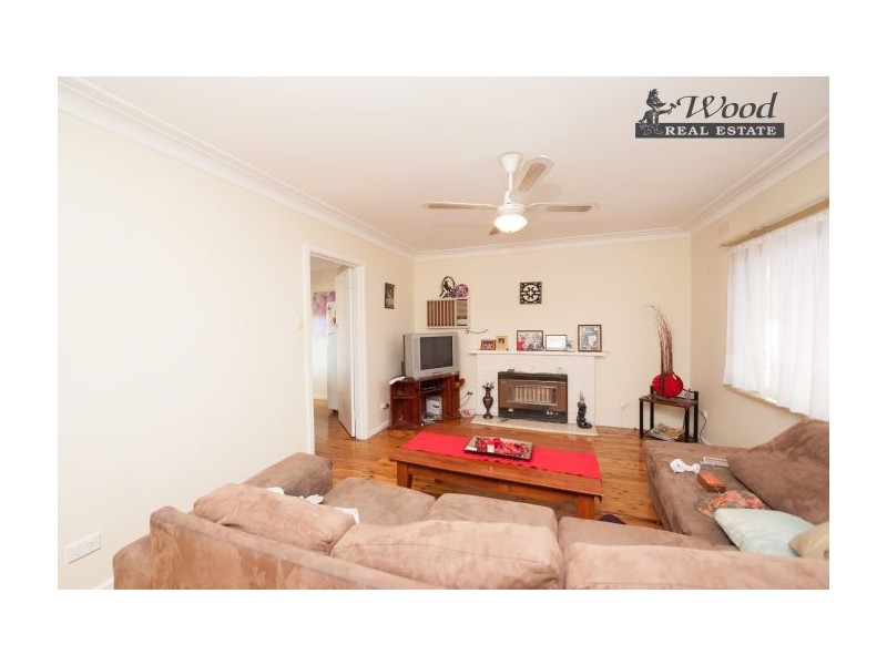 348 Urana Road, Lavington NSW 2641