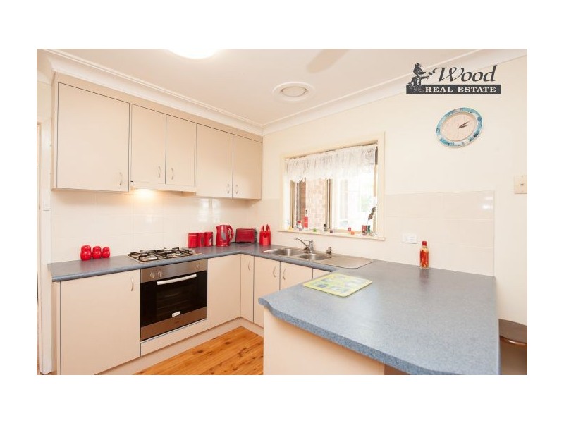 348 Urana Road, Lavington NSW 2641