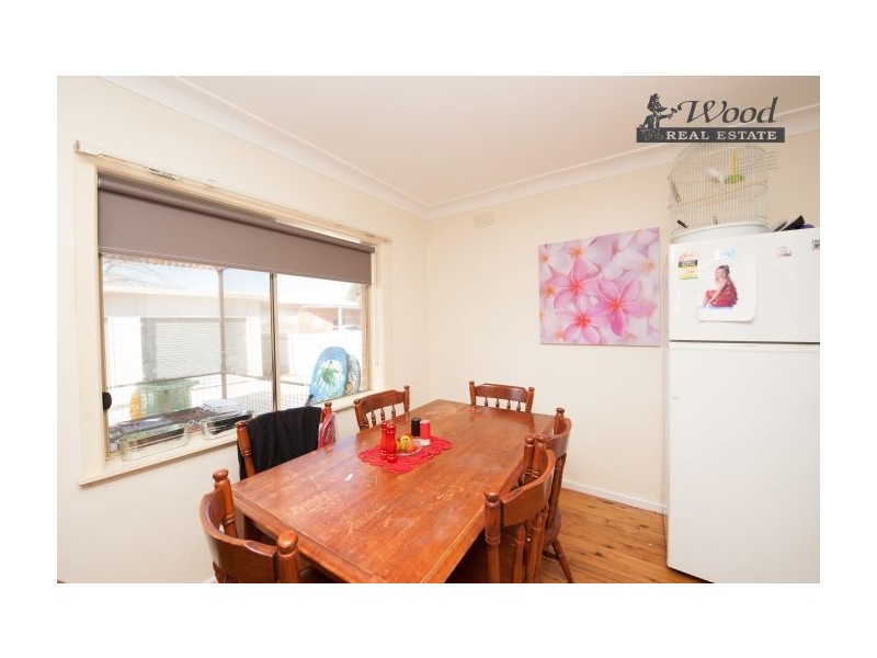 348 Urana Road, Lavington NSW 2641