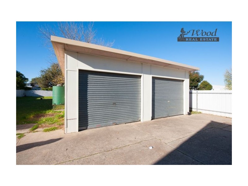 348 Urana Road, Lavington NSW 2641