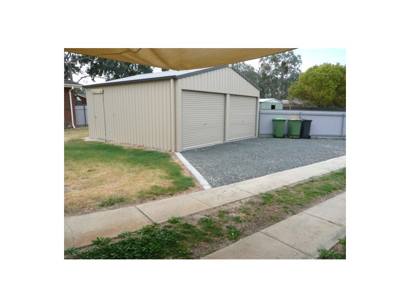 43  Hotham Circ, Thurgoona NSW 2640