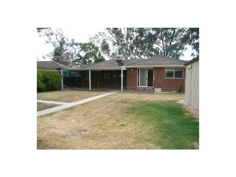 43  Hotham Circ, Thurgoona NSW 2640