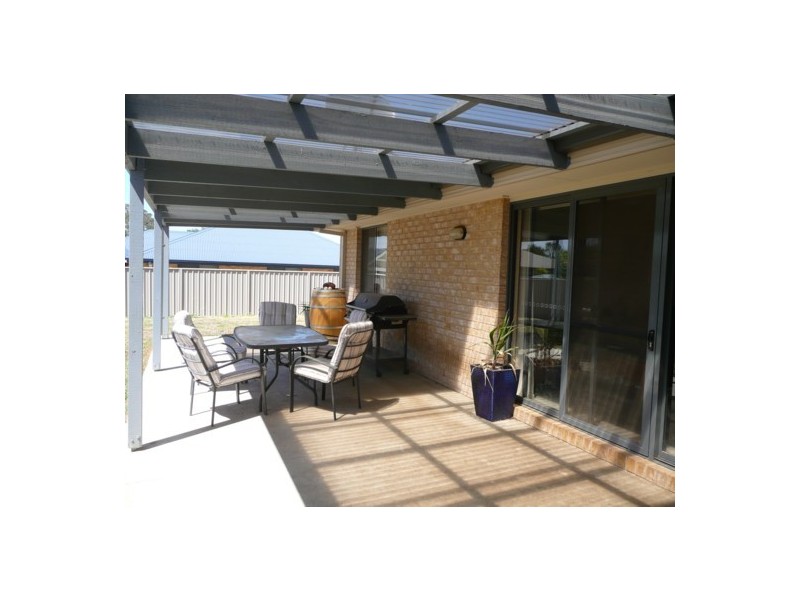 19 Darga Place, Lavington NSW 2641