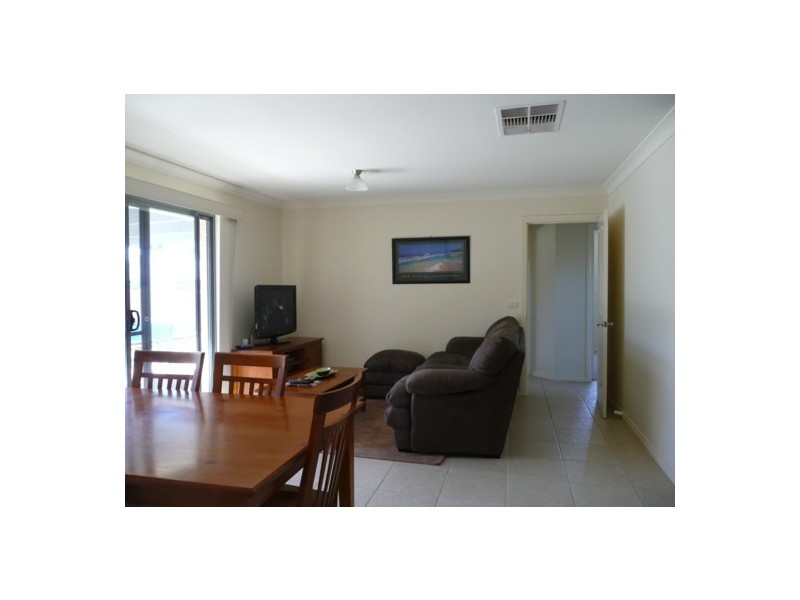 19 Darga Place, Lavington NSW 2641
