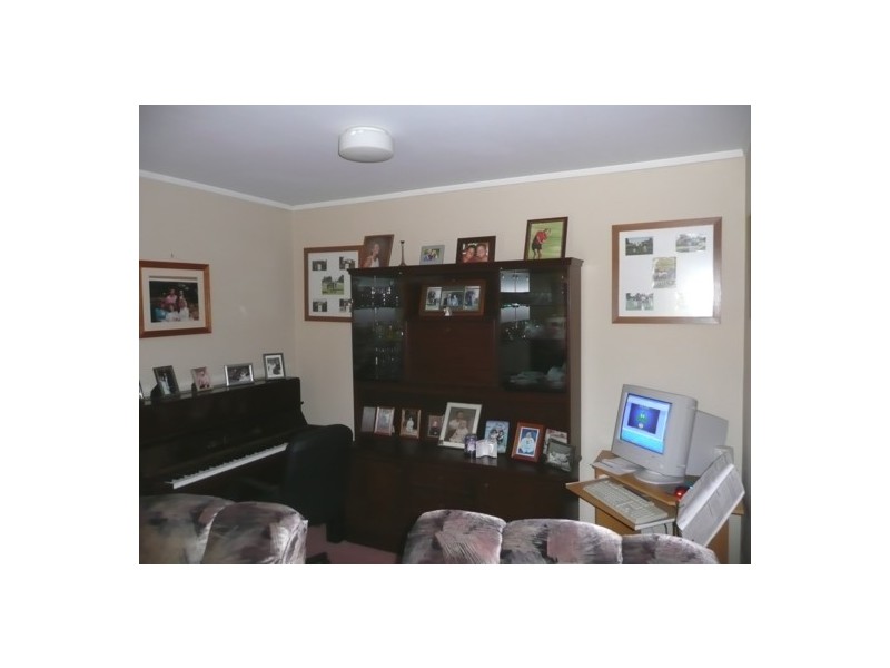 34 Goolagar Crescent, Lavington NSW 2641