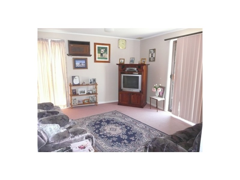 34 Goolagar Crescent, Lavington NSW 2641