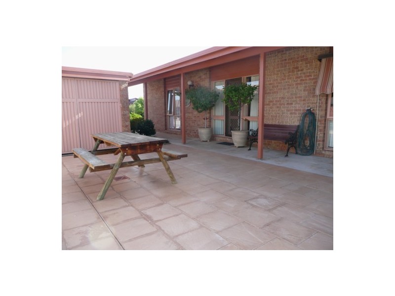 364 Shelley Ave, Lavington NSW 2641