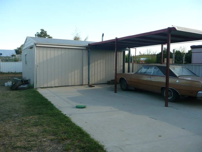 545 Sanders Street, Lavington NSW 2641