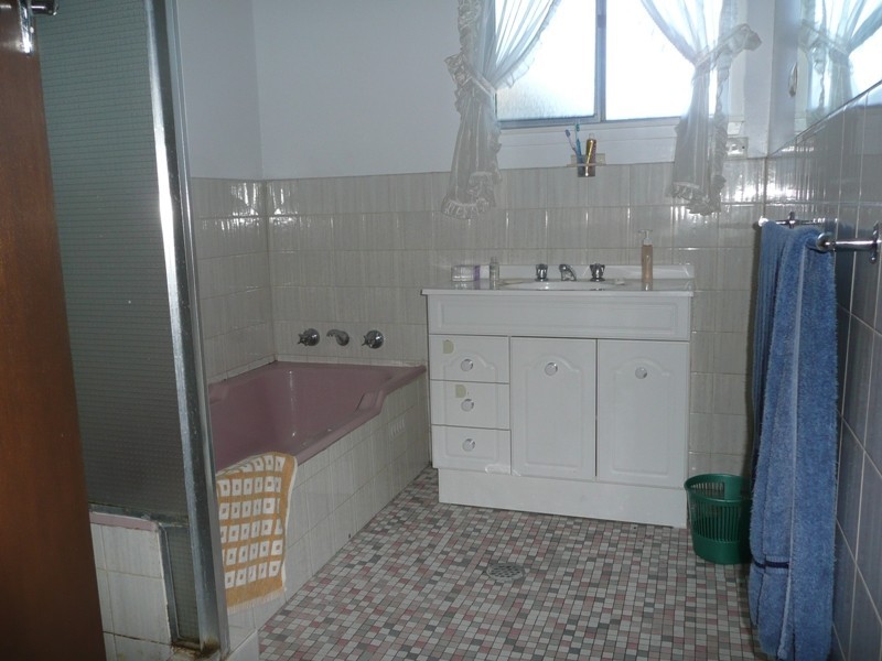 545 Sanders Street, Lavington NSW 2641