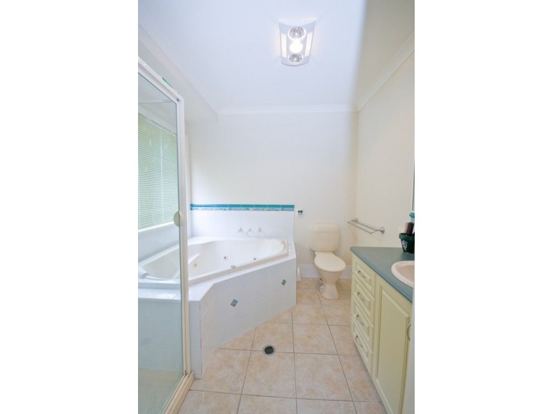 115 Newton Circ, Thurgoona NSW 2640