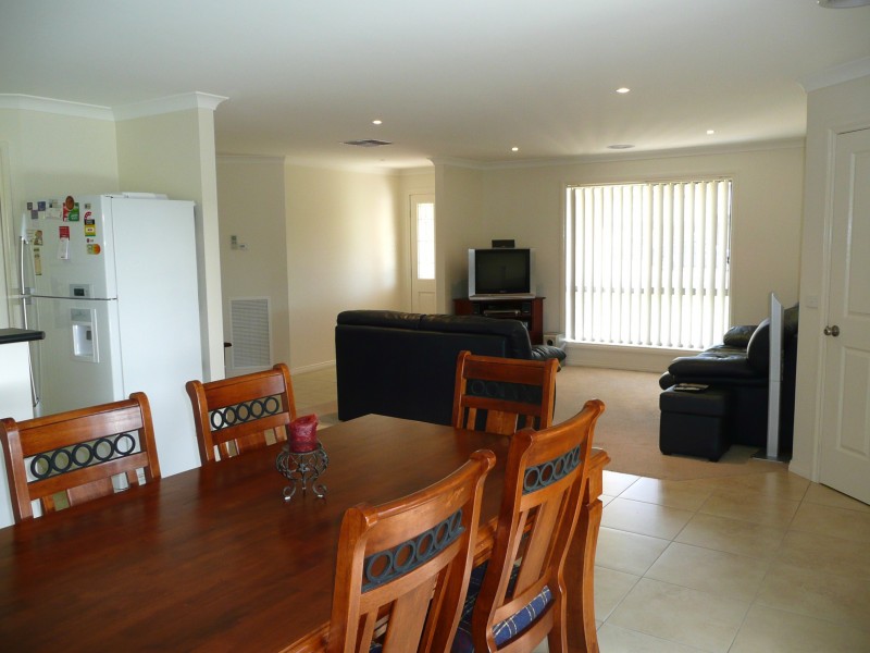 87 Adams Street, Jindera NSW 2642