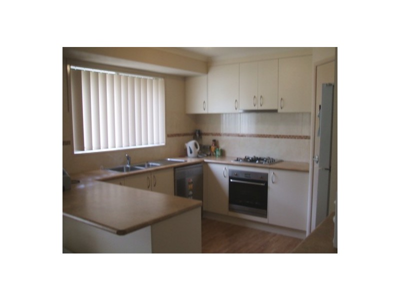 1 St Levans Circuit, Lavington NSW 2641