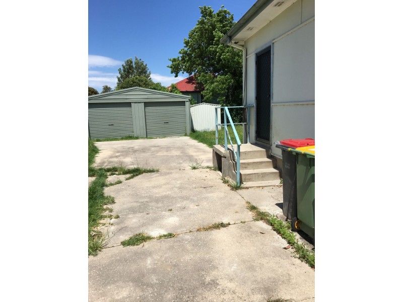 319 Curlew Crescent, Albury NSW 2640