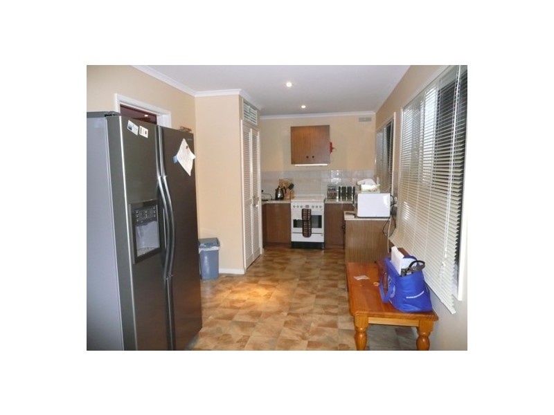 432 Parkview Cres, Lavington NSW 2641