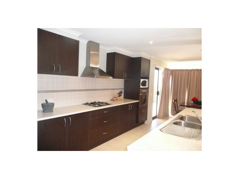 56 Dryandra Way, Thurgoona NSW 2640