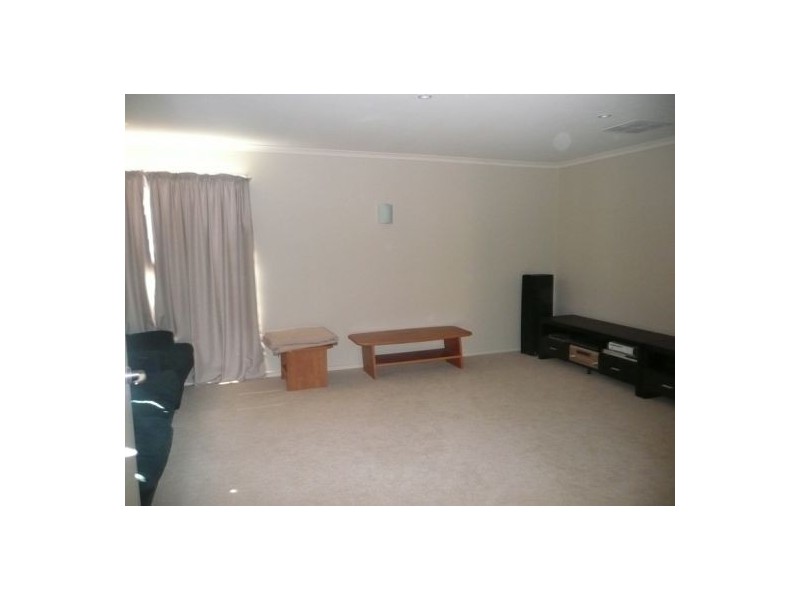 56 Dryandra Way, Thurgoona NSW 2640