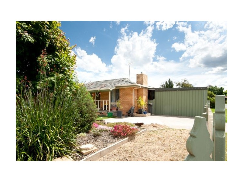 353 Kentucky Avenue, Lavington NSW 2641