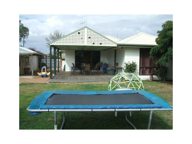 524 Union Road, Lavington NSW 2641