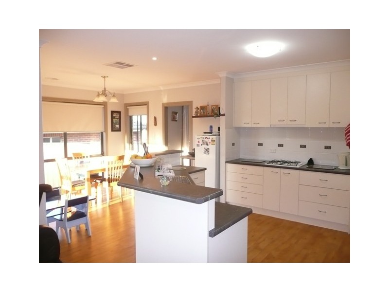 21  Mountain Way, Lavington NSW 2641