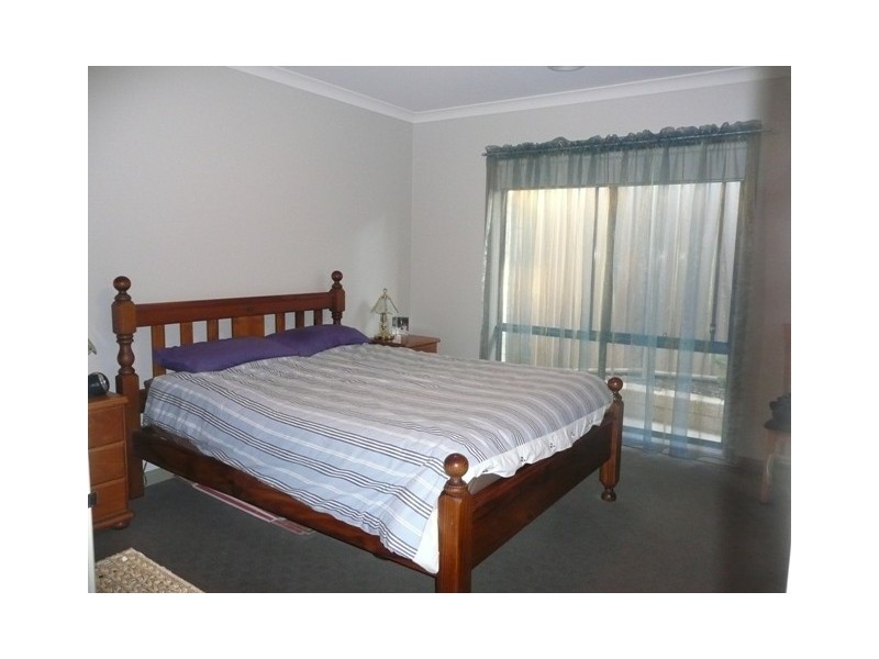 21  Mountain Way, Lavington NSW 2641