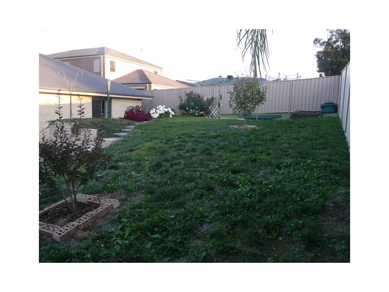 21  Mountain Way, Lavington NSW 2641