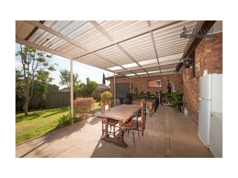 14 Buronga Dr, Lavington NSW 2641