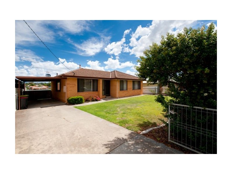 277 Kaitlers Road, Lavington NSW 2641