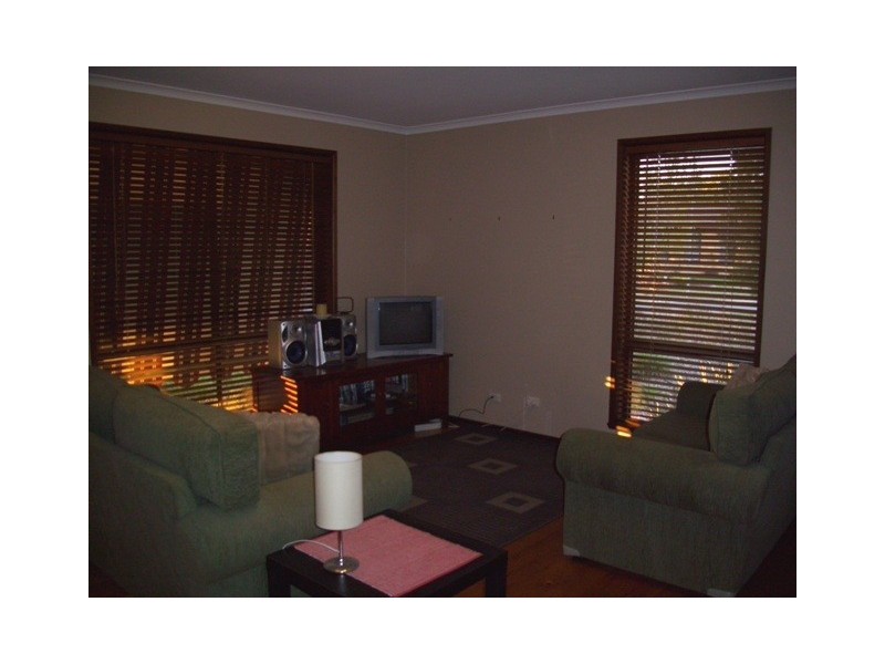 27 Yellowgum Way, Thurgoona NSW 2640