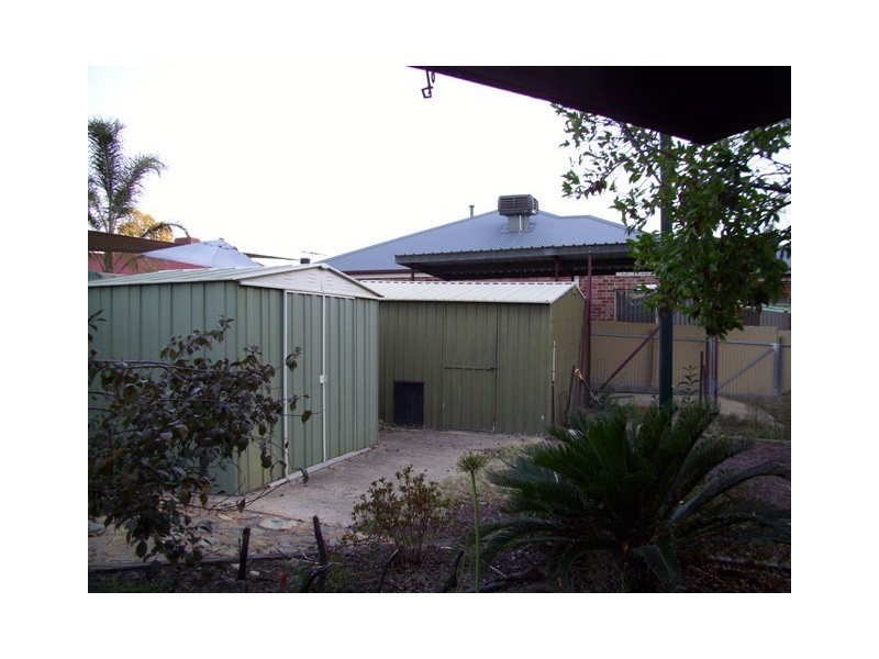 27 Yellowgum Way, Thurgoona NSW 2640