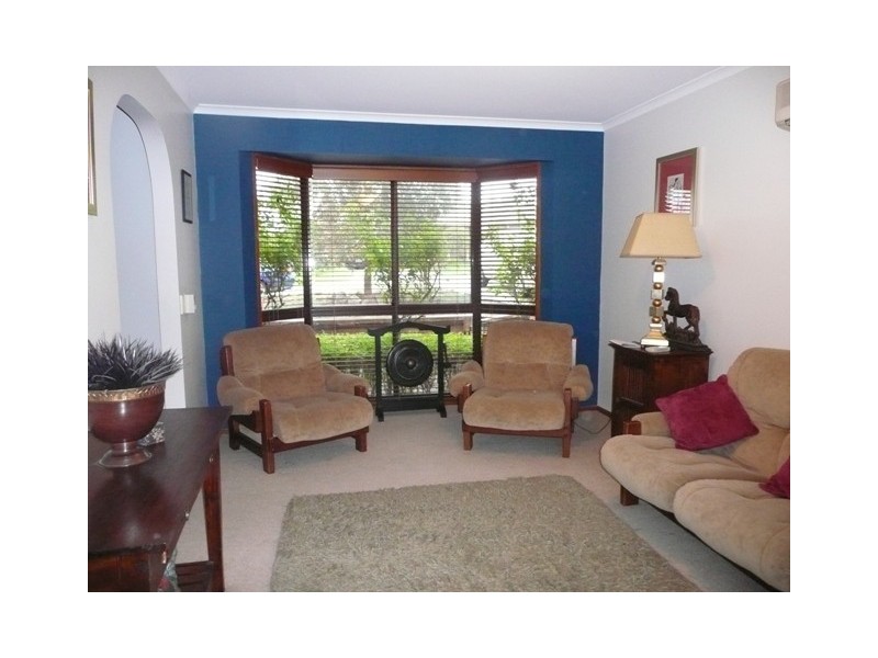 18 Hauteville Court, Thurgoona NSW 2640