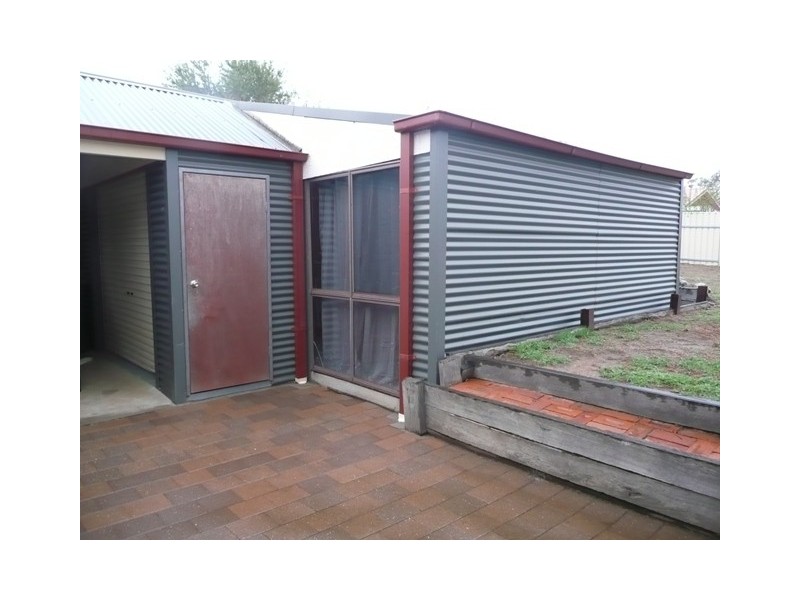 18 Hauteville Court, Thurgoona NSW 2640