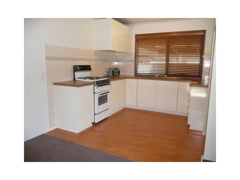 697 Lavis Street, East Albury NSW 2640