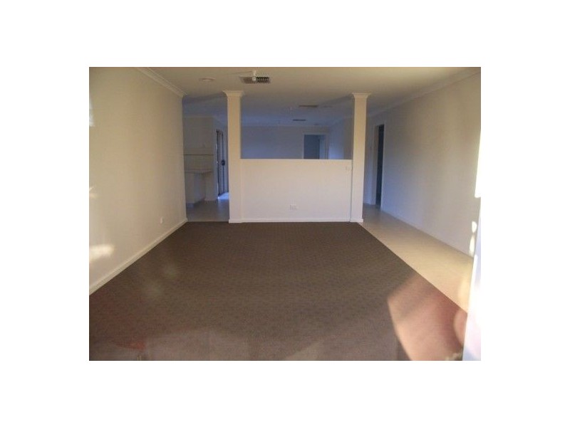 30 Briese crt, Thurgoona NSW 2640