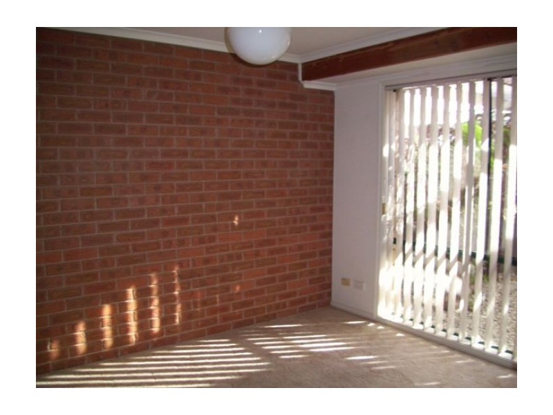 2/14 Tristan Court, Lavington NSW 2641