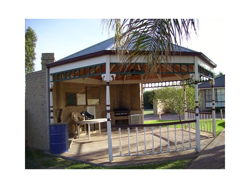 2/14 Tristan Court, Lavington NSW 2641