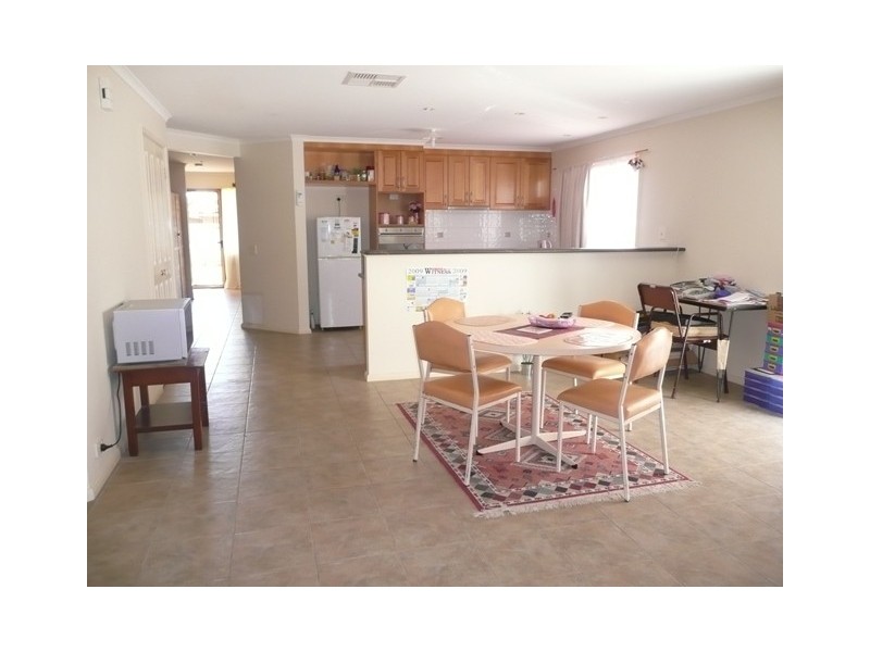 4  Lawrence Street, Jindera NSW 2642
