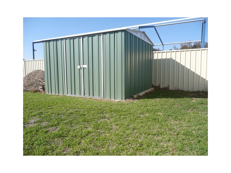 4  Lawrence Street, Jindera NSW 2642