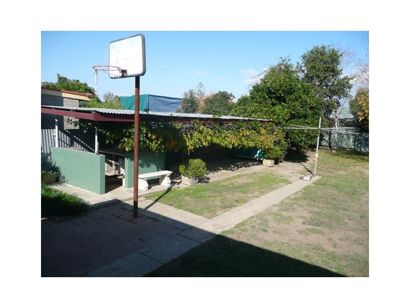 311  Kooba Street, North Albury NSW 2640